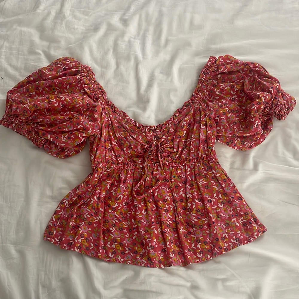 Billabong cropped floral top